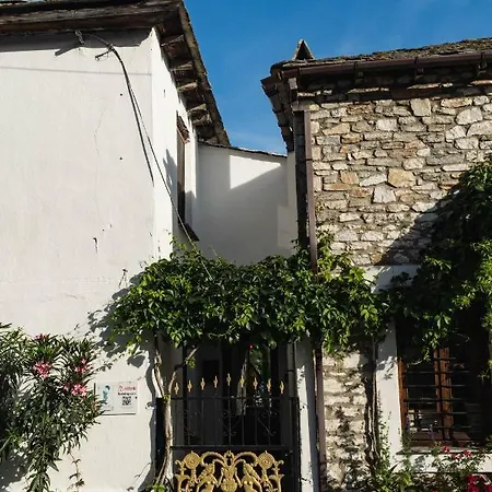 Сasa de vacaciones Nerida's-traditional 3 Bedroom Townhouse-bbq-view