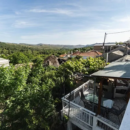 Сasa de vacaciones Nerida's-traditional 3 Bedroom Townhouse-bbq-view *