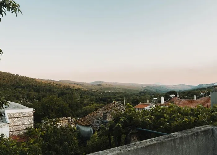 Nerida's-traditional 3 Bedroom Townhouse-bbq-view Casa vacanze *
