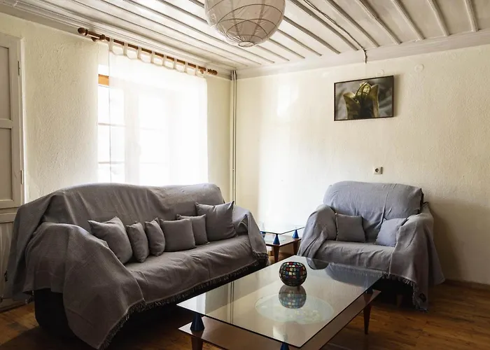 Nerida's-traditional 3 Bedroom Townhouse-bbq-view Feriehus *