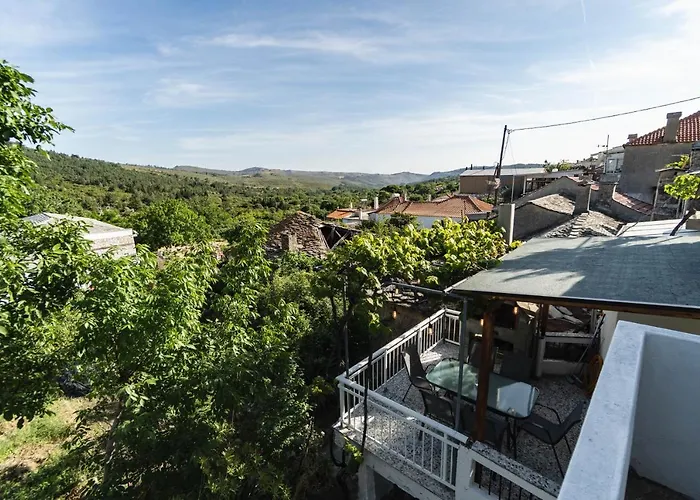 Feriehus Nerida's-traditional 3 Bedroom Townhouse-bbq-view *